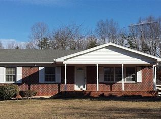 490 Tater Patch Rd, Appomattox, VA 24522