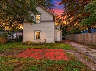 1813 Center St, Kalamazoo, MI 49048