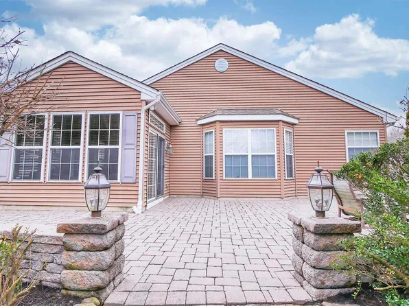 667 Pine St, Egg Harbor City, NJ 08215