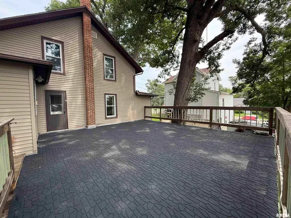 203 W North St, Morrison, IL 61270