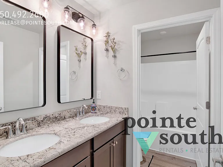 4809 Fish Hawk Ct — Photo 25