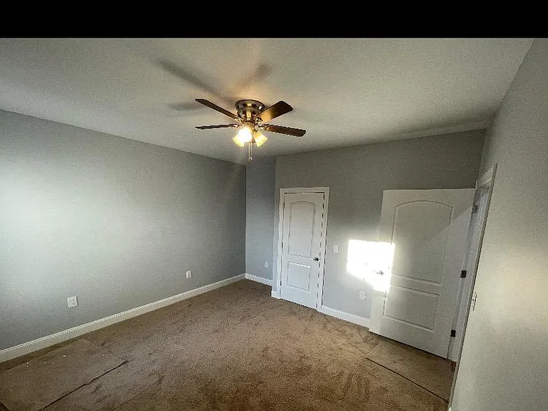 607 Electric St — Photo 15