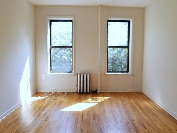 3rd image of 467 17th St #2L1