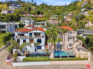 8237 Roxbury Rd, Los Angeles, CA 90069