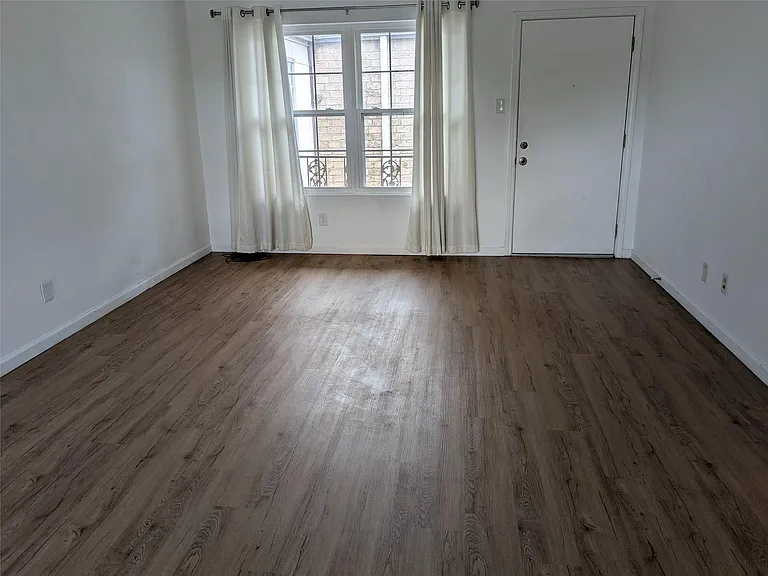 5550 N Braeswood Blvd #135 — Photo 7