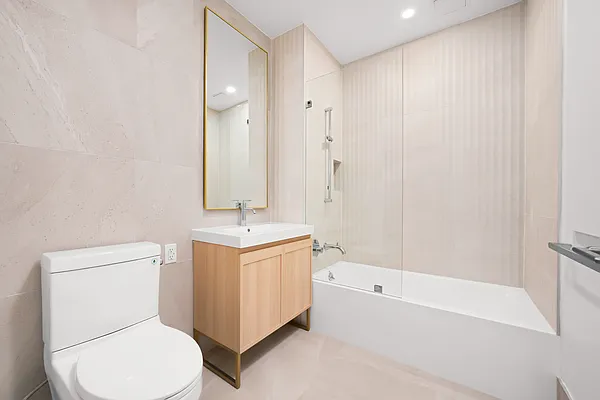 Rented by Nooklyn NYC LLC | media 31