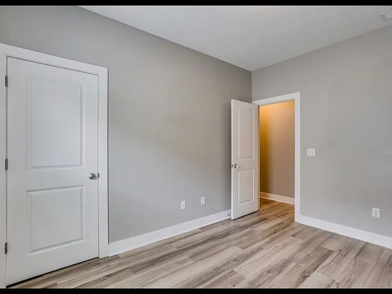 1525 S Edwards Ave — Photo 14