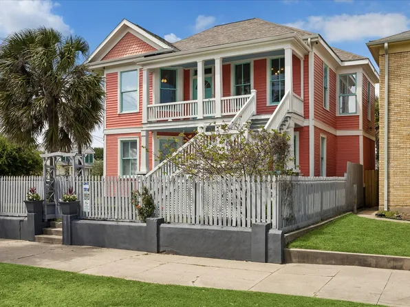 724 Broadway St, Galveston, TX 77550