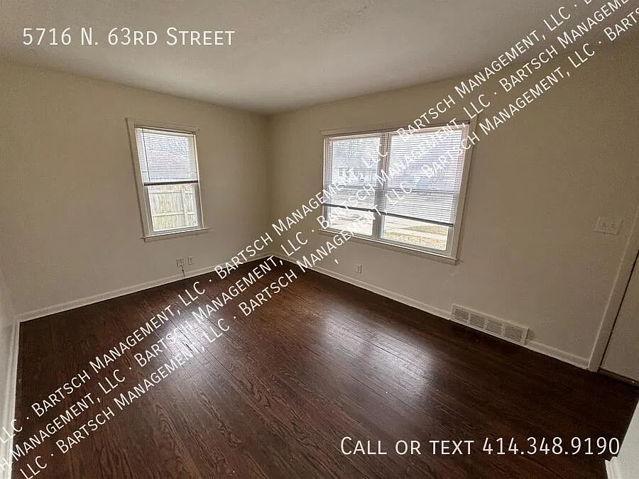 2 bed, $1,300 — Photo 2