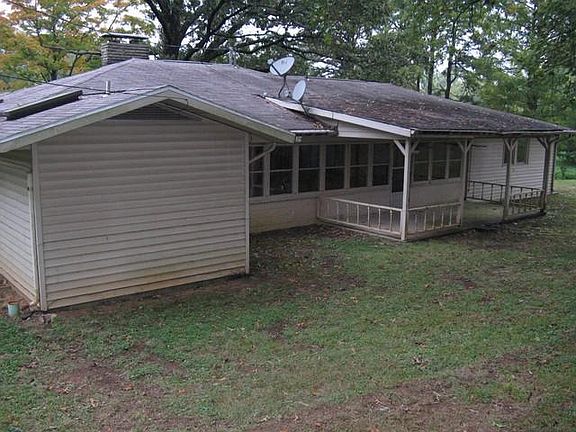 3rd image of 400 N Pine St