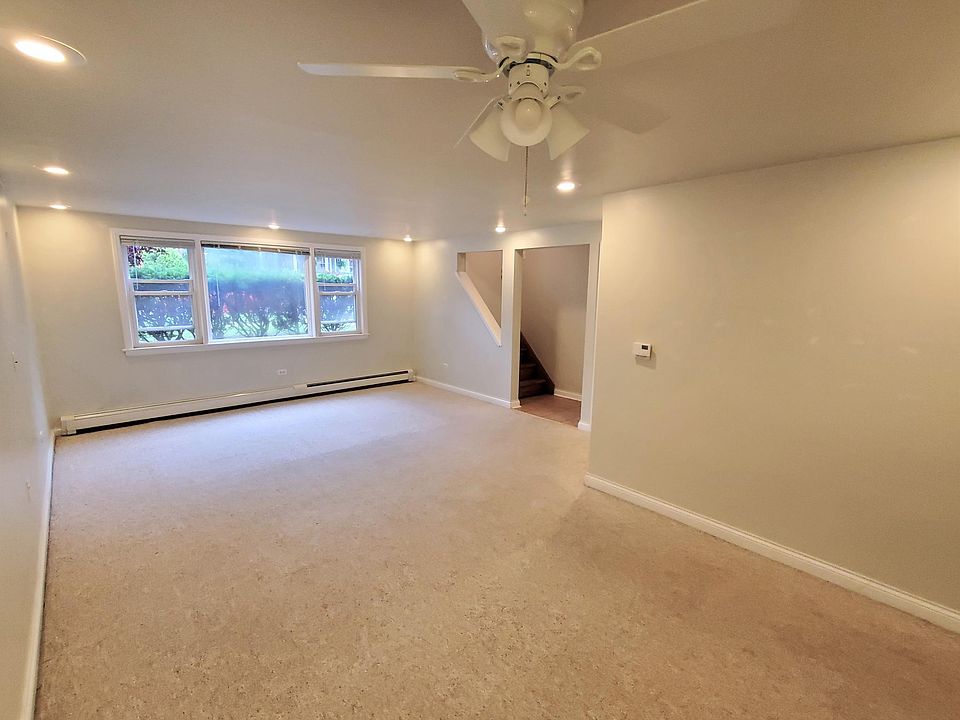 1st image of 1625 W Balmoral Ave