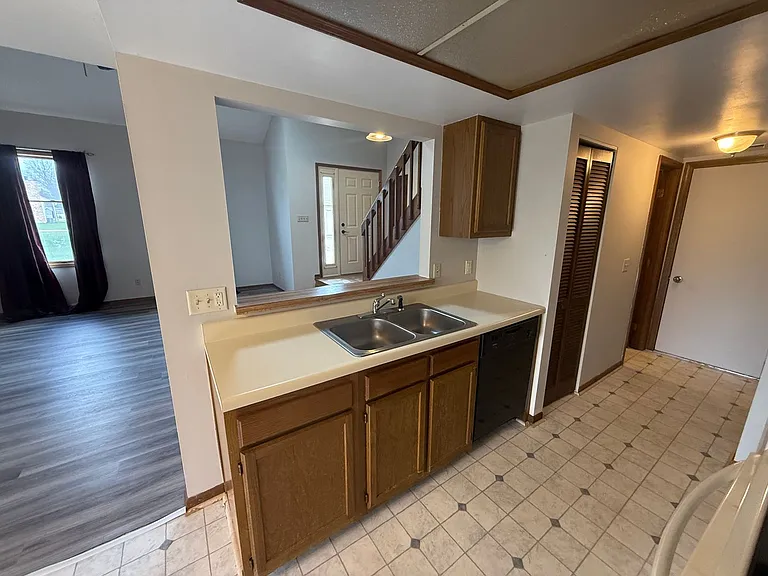 5123 Pinebrook Dr — Photo 11