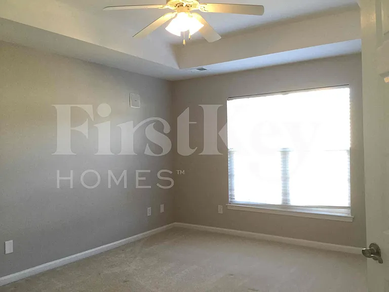 126 Center Point Dr — Photo 18