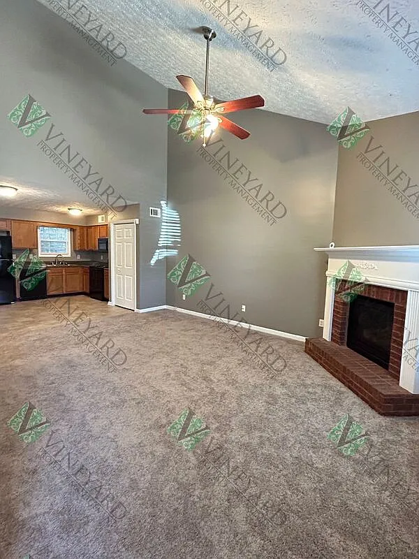 3 bed, 2.0 bath, 1575 sqft, $1,625 — Photo 4