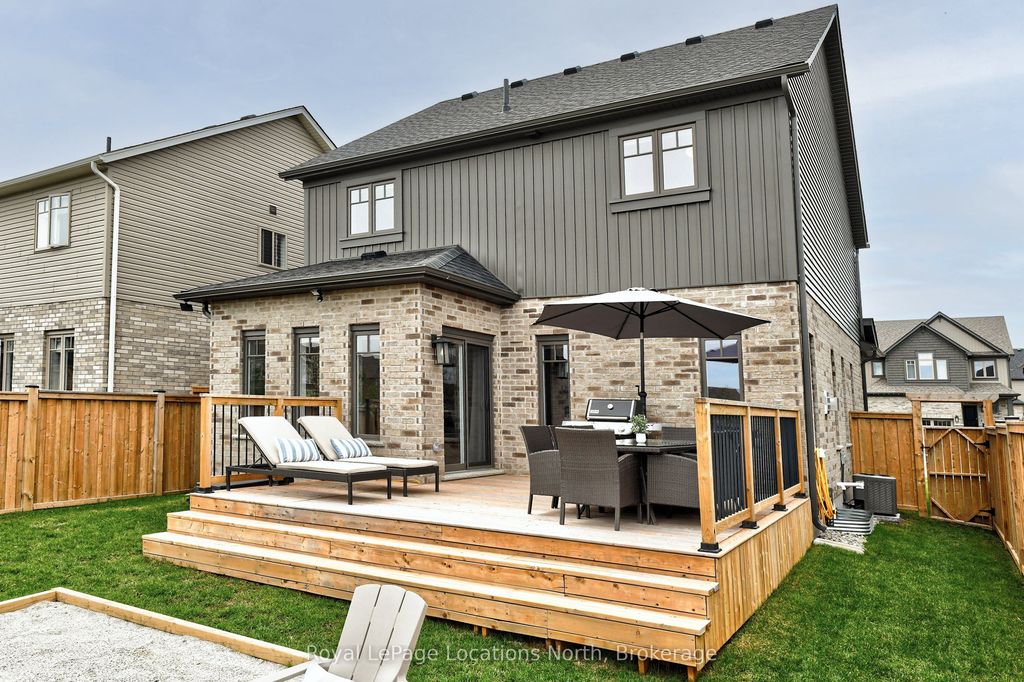 13 Bassett St, Collingwood, ON - View 2