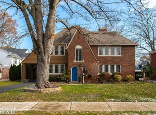 344 Neff Rd, Grosse Pointe, MI 48230