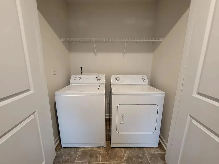 6103 Guildford Hill Ln — Photo 6