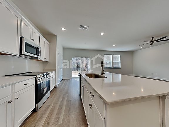 4th image of 1151 Livengood Way