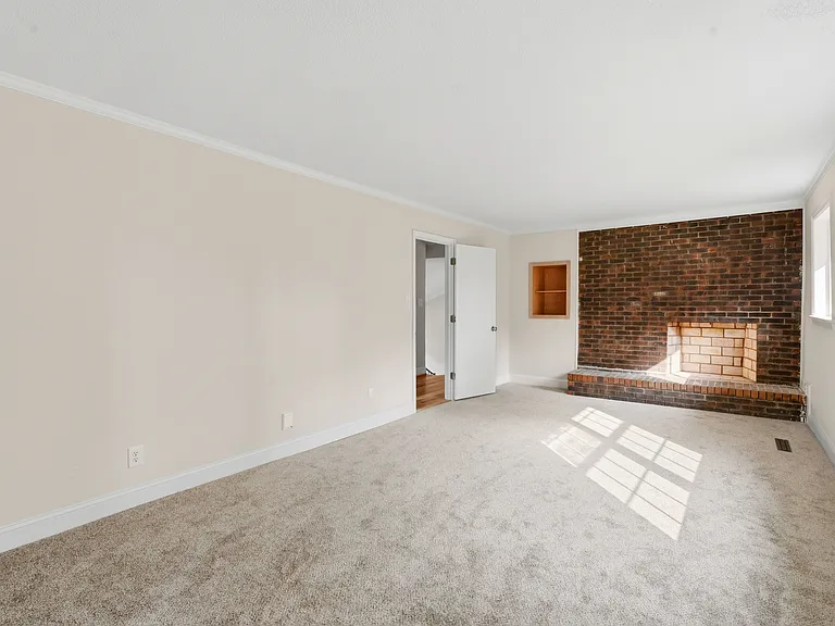 607 Longleaf Ave — Photo 31