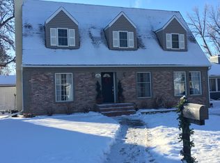 910 Grace Ave, Worland, WY 82401