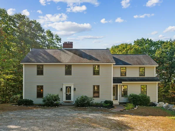 9 Waterview Road, Raymond, ME 04071