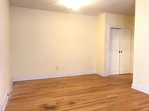 3rd image of 570 W 204th St APT 3H