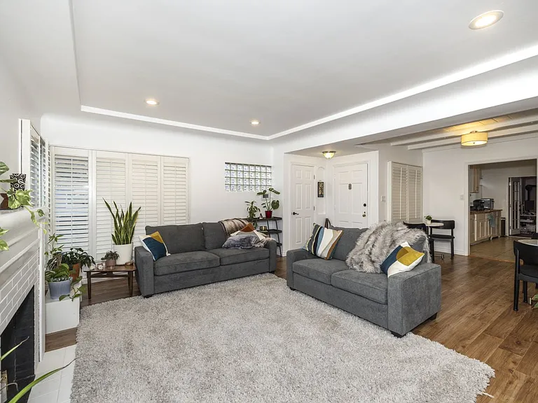 3440 Oak Knoll Blvd #2 — Photo 7