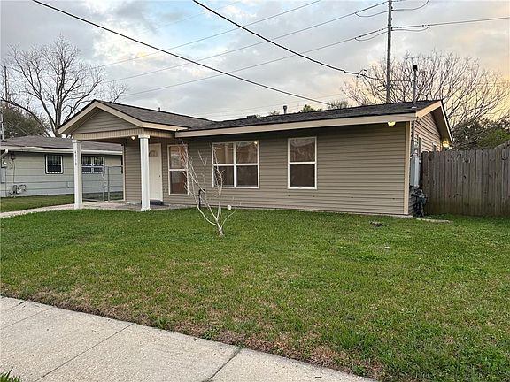 3rd image of 4010 Mithra St