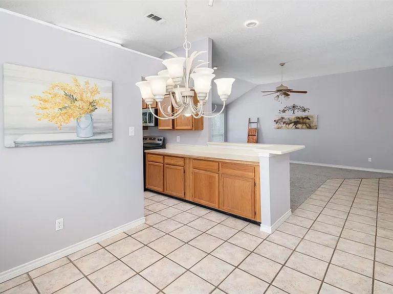 1533 Springaire Ln — Photo 7