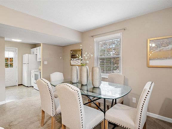 4th image of 9116 W Swan Cir