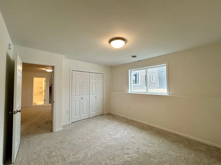 873 2nd Ave — Photo 32