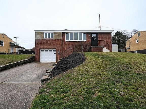 2nd image of 116 Mary Ann Dr