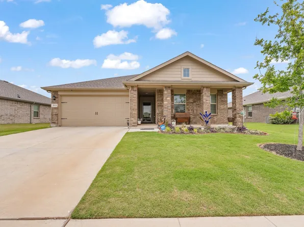313 Crestridge Dr N, Cleburne, TX 76033