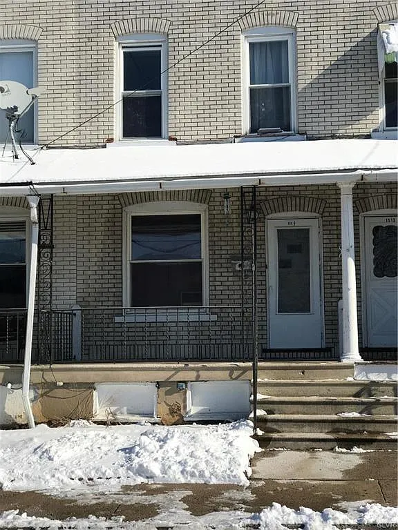 1511 S Albert St photo 1