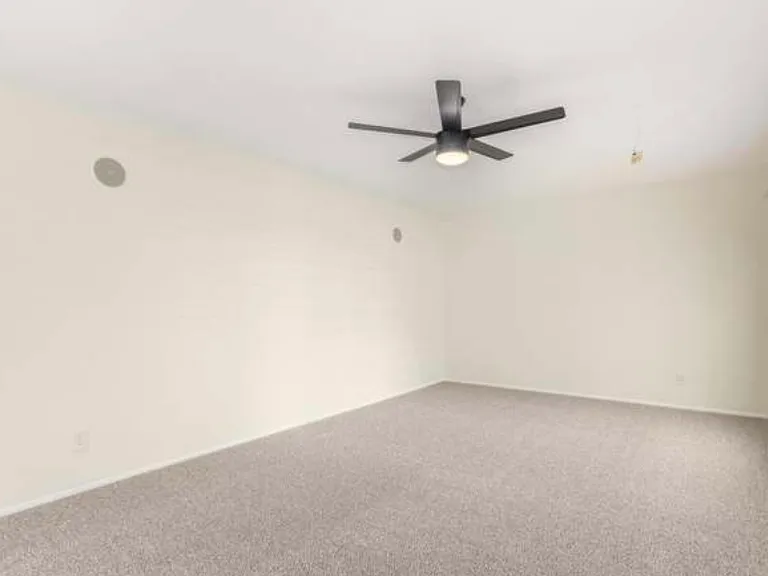 1227 E Campus Dr — Photo 25