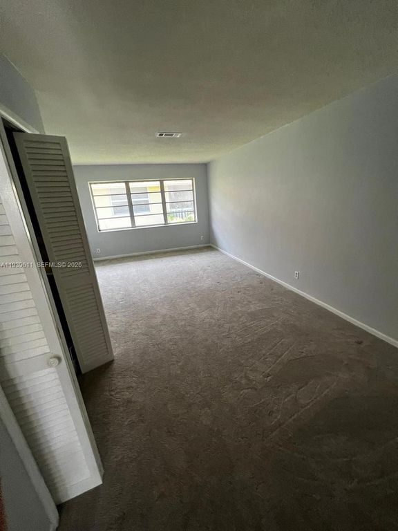 2701 NE 1st St APT 203, photo 4