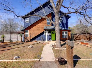 739 Pear St, Lockhart, TX 78644