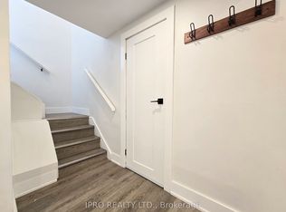 371 E 28th St #2, Hamilton, ON L8V 3J7