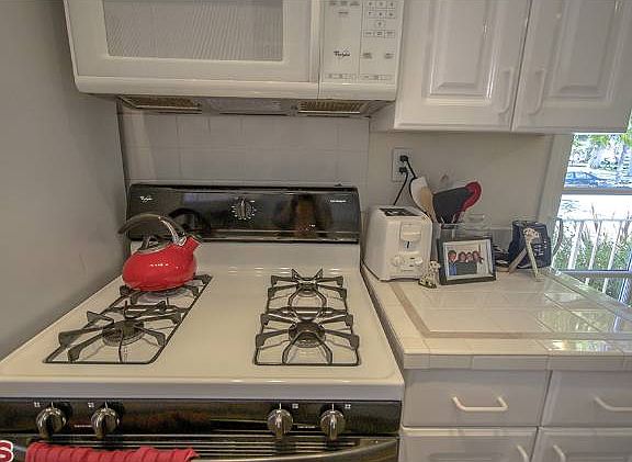 5th image of 1119 Lincoln Blvd APT 1