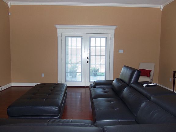 5th image of 1722 E Scharbauer Dr