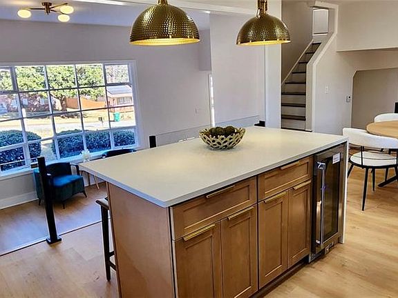 4th image of 2619 Cavalier Dr