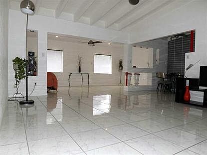 4th image of 118 Bell Pl