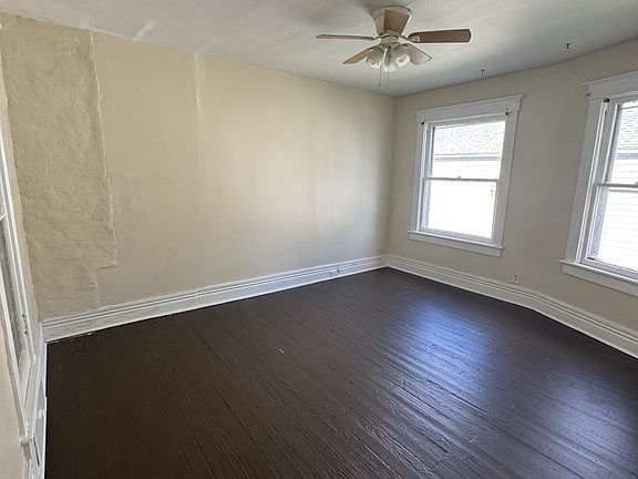 2nd image of 10 Lincoln Ave Floor 2