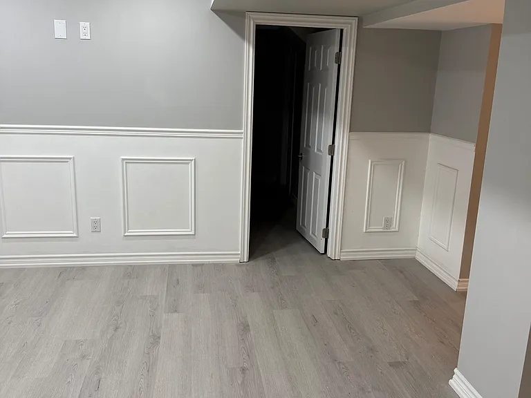 327 Mantle Ave #BASEMENT — Photo 11