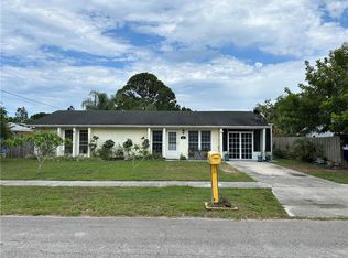 931 Canal Cir, Sebastian, FL 32958