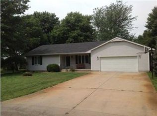 5 W Weatherly Ct, Valley Center, KS 67147