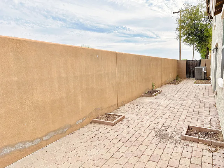 113 E Palomino Dr — Photo 20