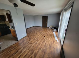 7049 99th St APT 3E, Chicago Ridge, IL 60415
