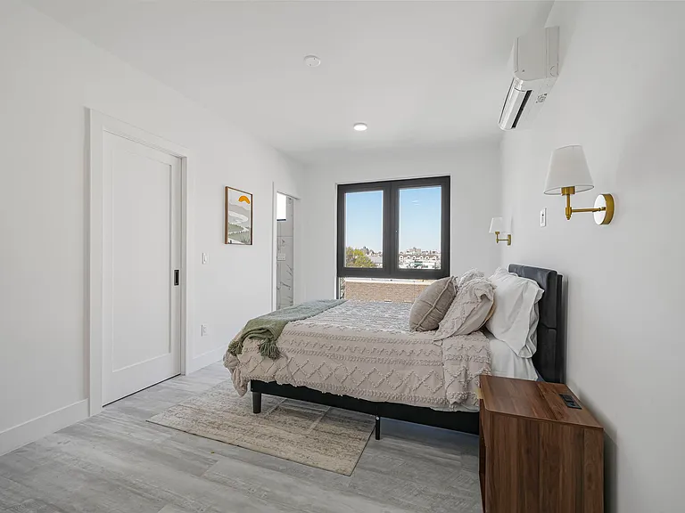 4614 Kennedy Blvd #204 — Photo 8
