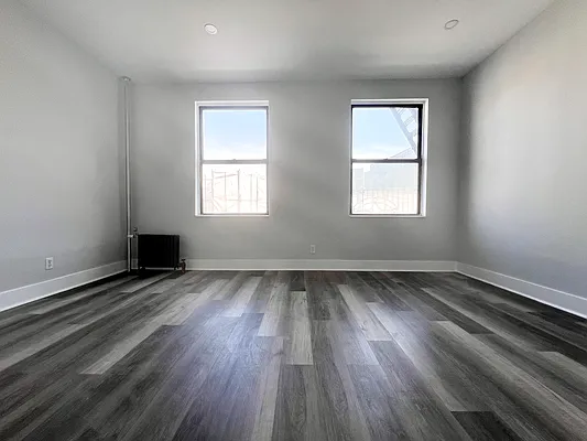 Rented by Keller Williams NYC | media 24